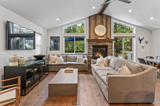Prosser Tree Haus - 3 Night Stay - During June 1-26 or July 9-31, 2024 ($3,200 VALUE)